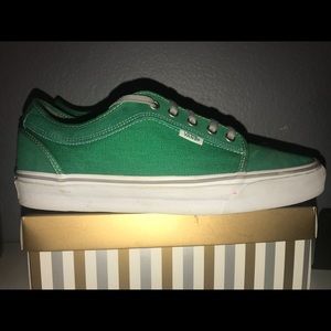 Green low top vans men’s